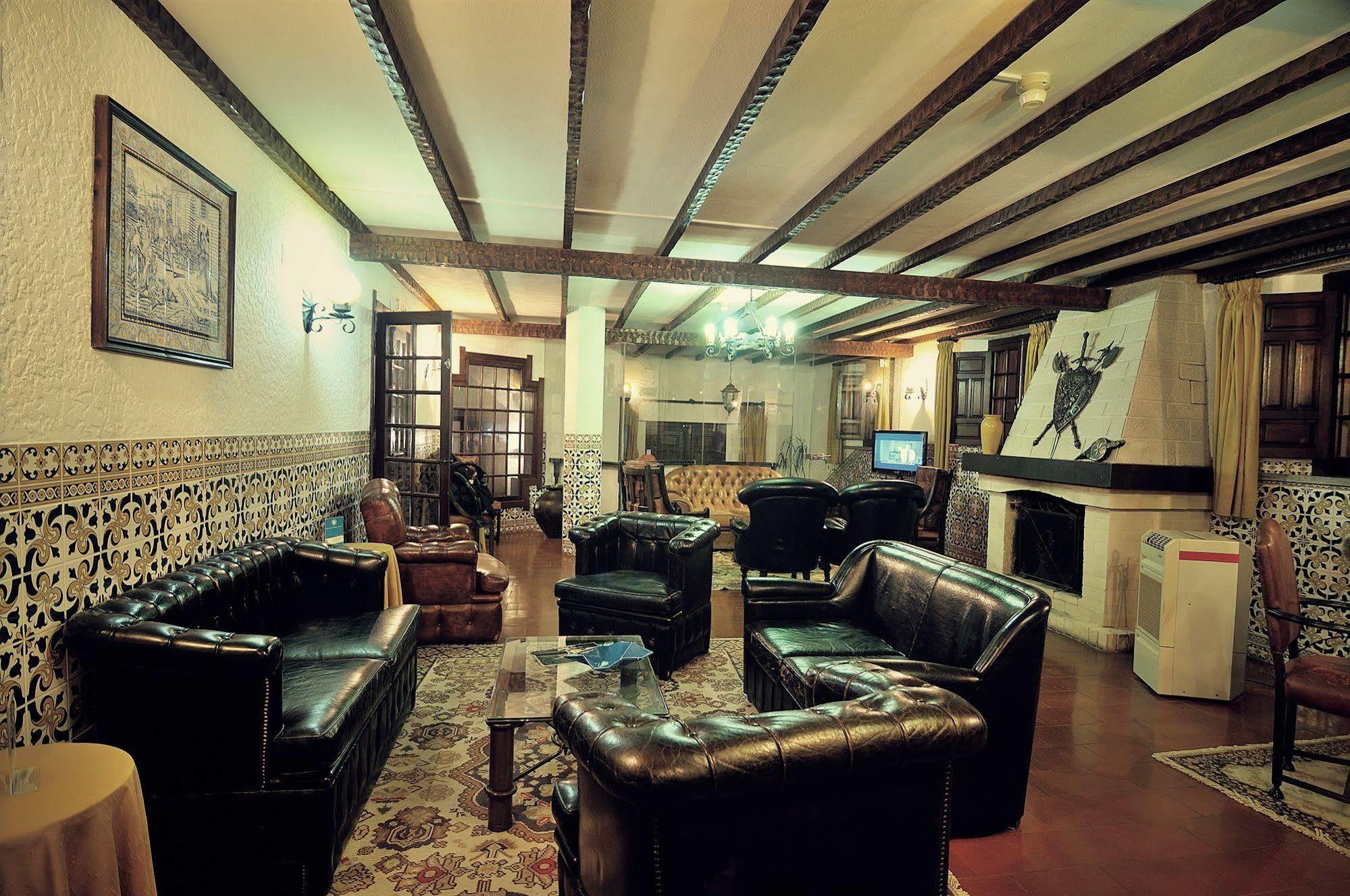 Rainha Santa Isabel - Obidos History Hotel Екстер'єр фото
